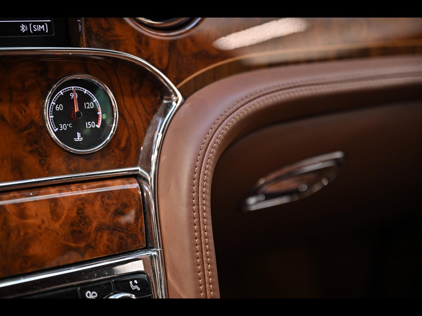 Voitures occasions BENTLEY Mulsanne Base Paris