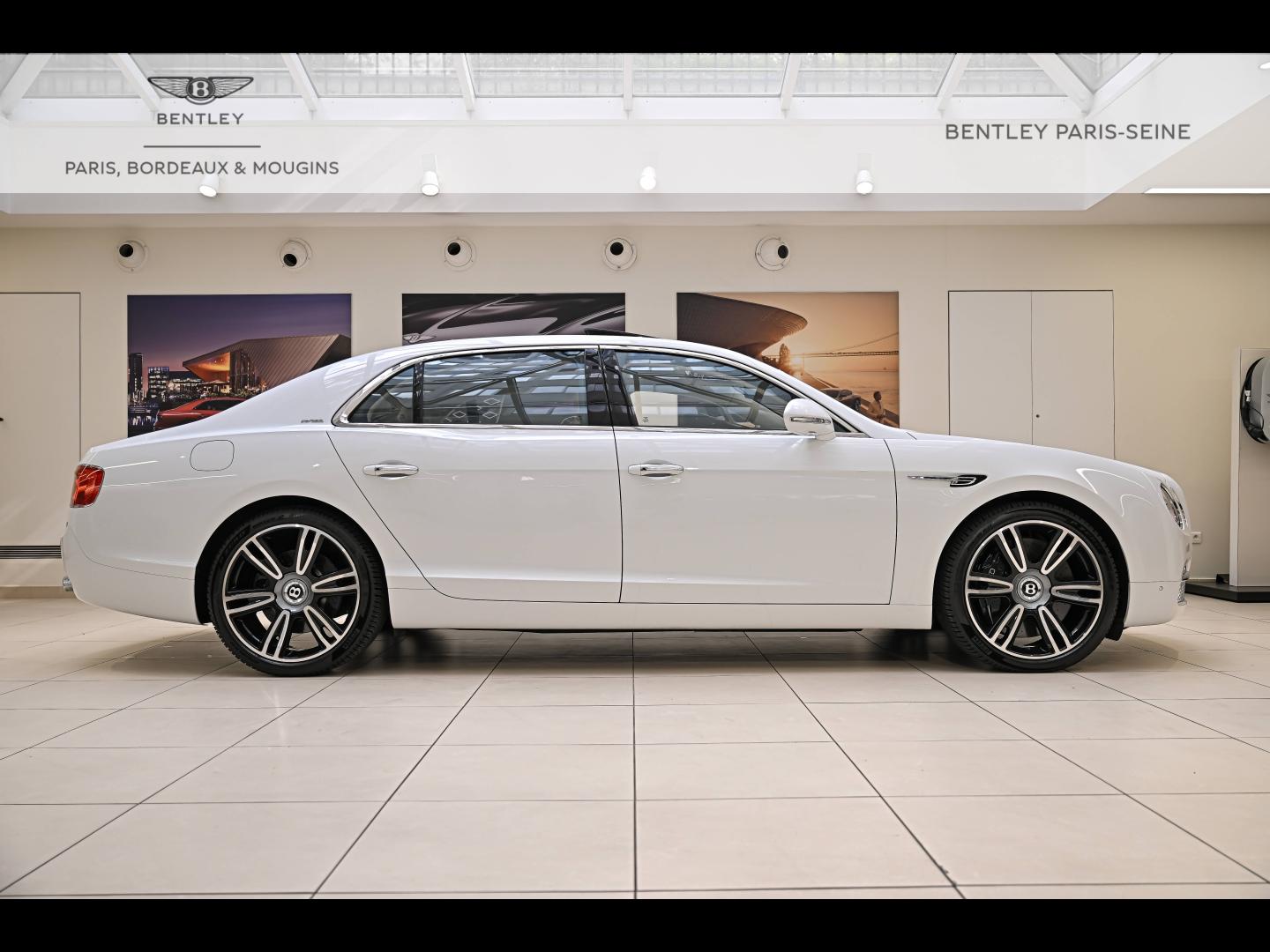 Voitures occasions BENTLEY Flying Spur Base Paris