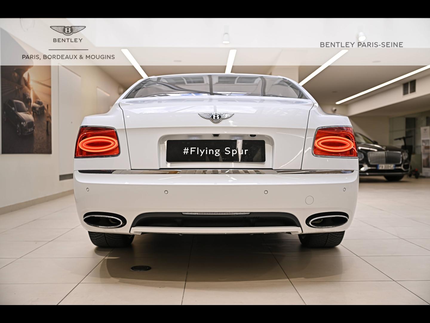 Voitures occasions BENTLEY Flying Spur Base Paris