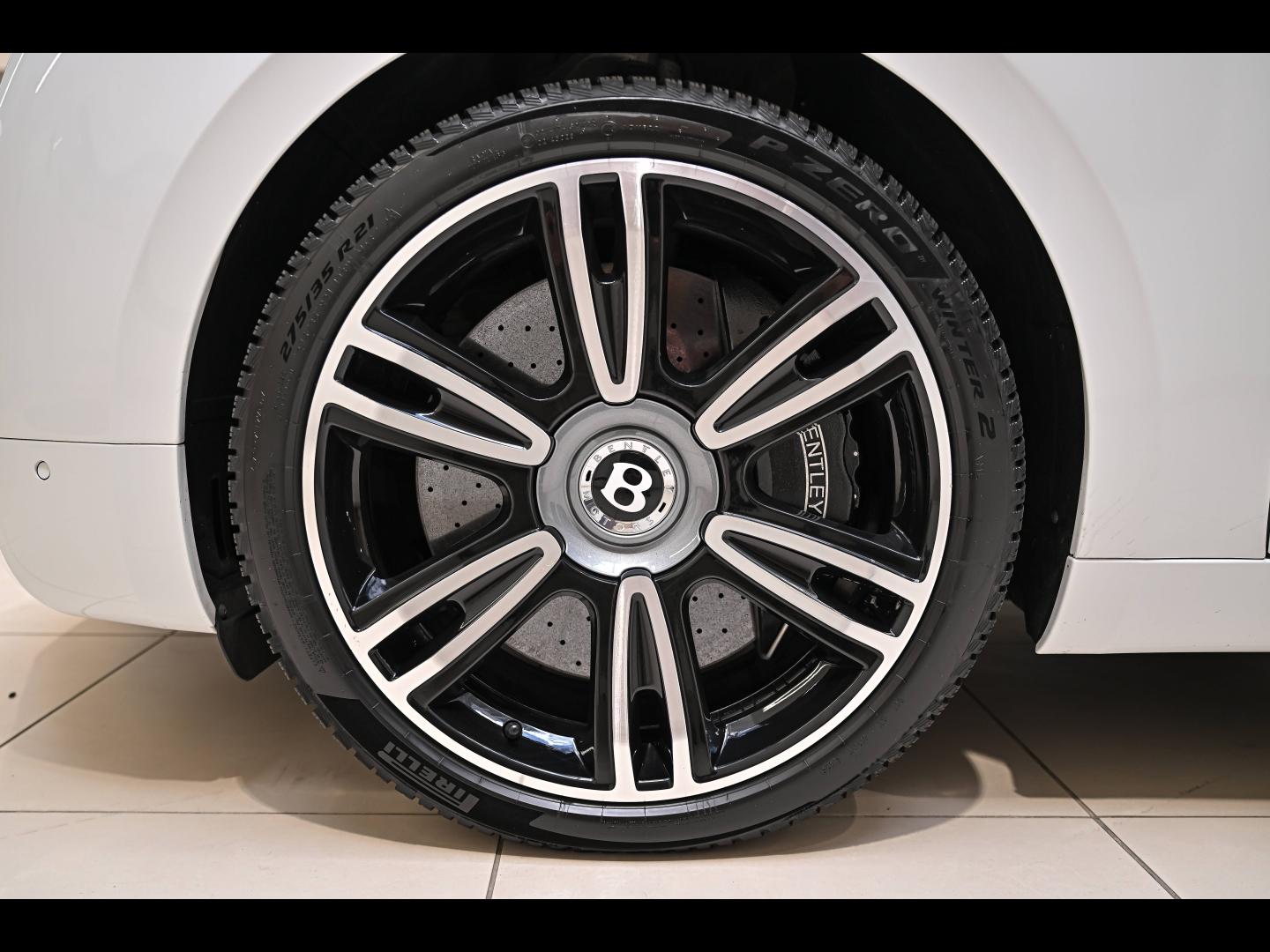 Voitures occasions BENTLEY Flying Spur Base Paris
