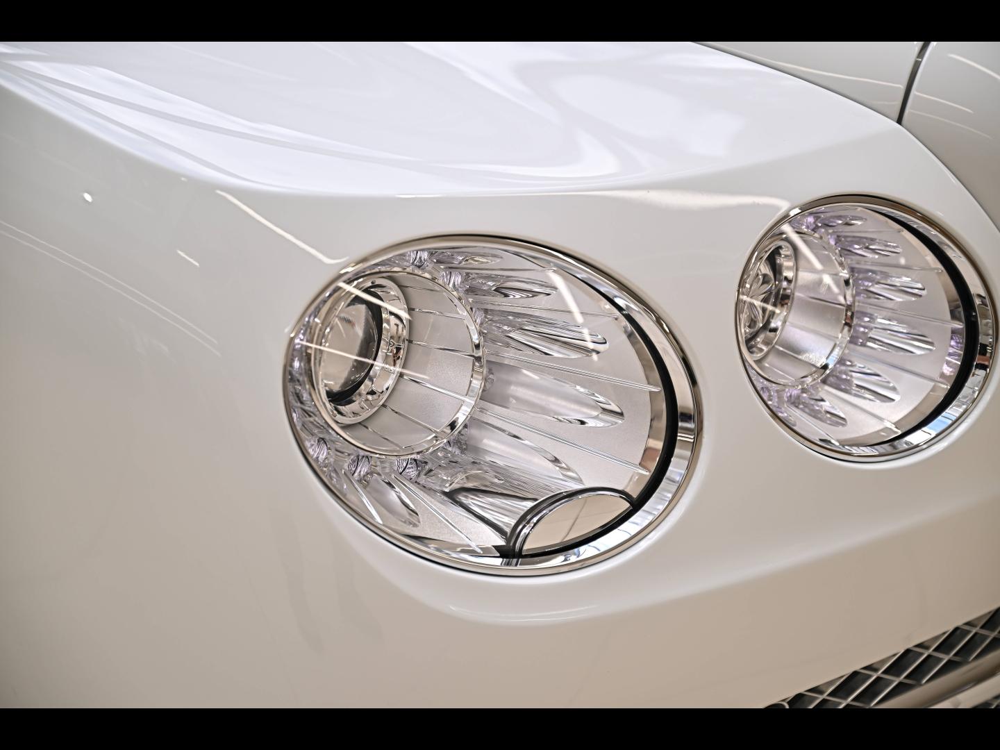 Voitures occasions BENTLEY Flying Spur Base Paris
