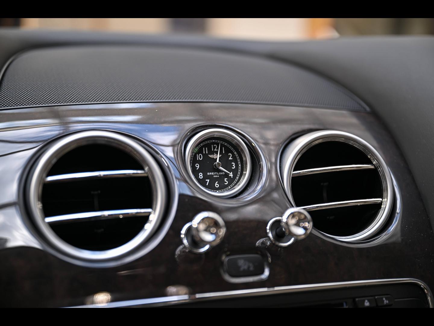 Voitures occasions BENTLEY Flying Spur Base Paris