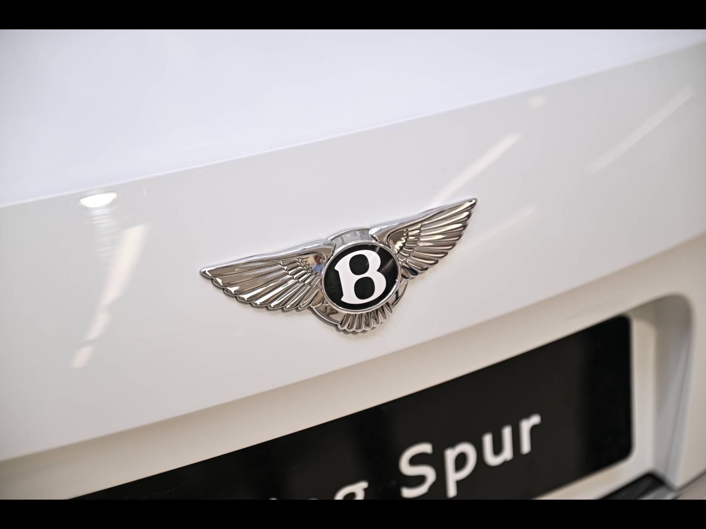 Voitures occasions BENTLEY Flying Spur Base Paris