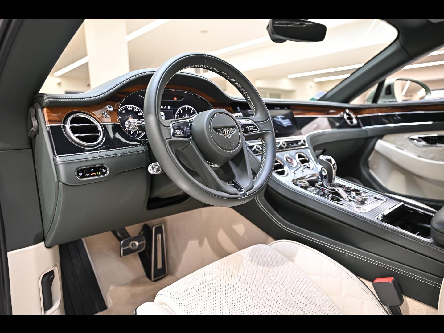 Voitures occasions BENTLEY Continental GT Base Paris