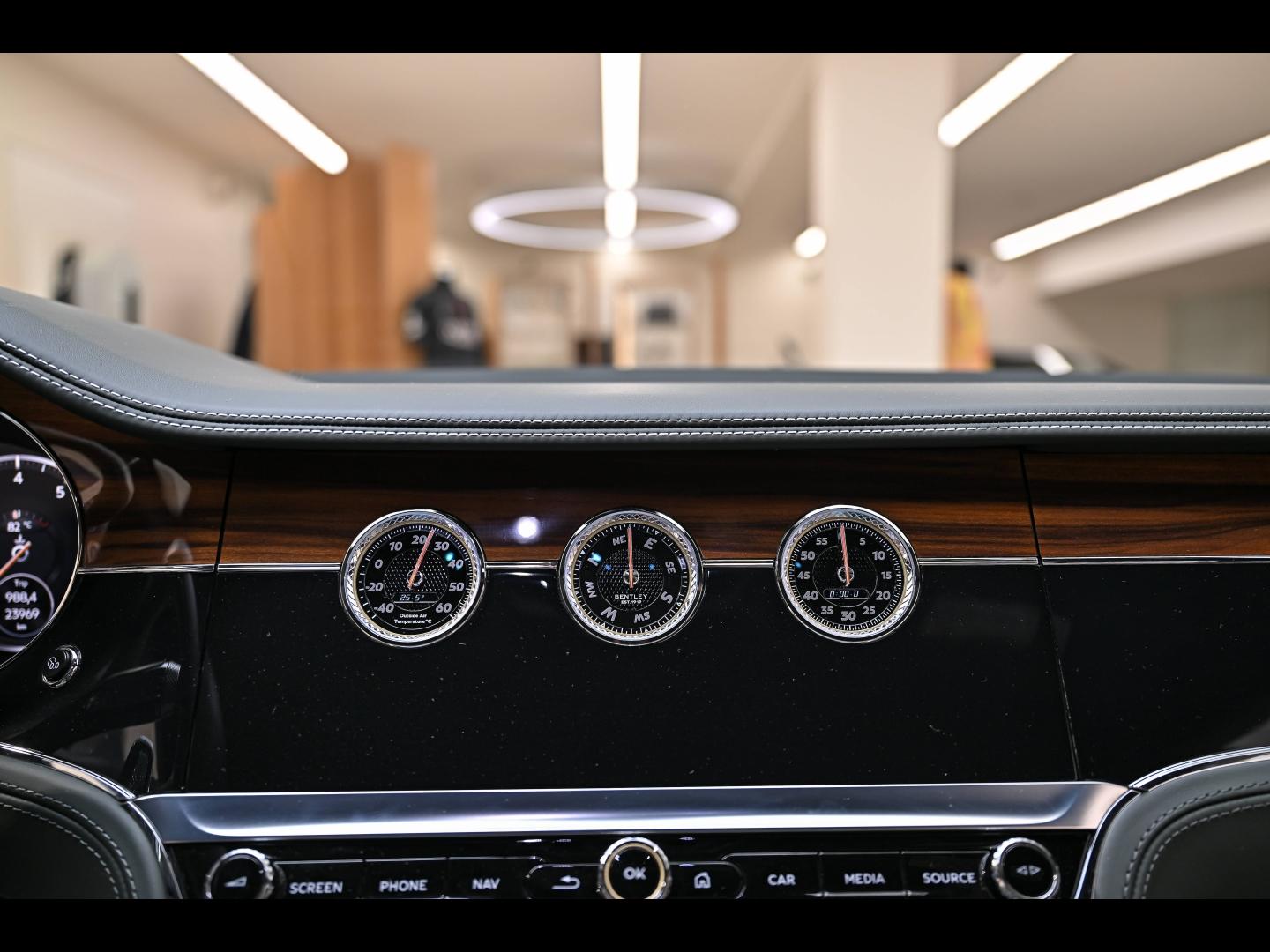 Voitures occasions BENTLEY Continental GT Base Paris