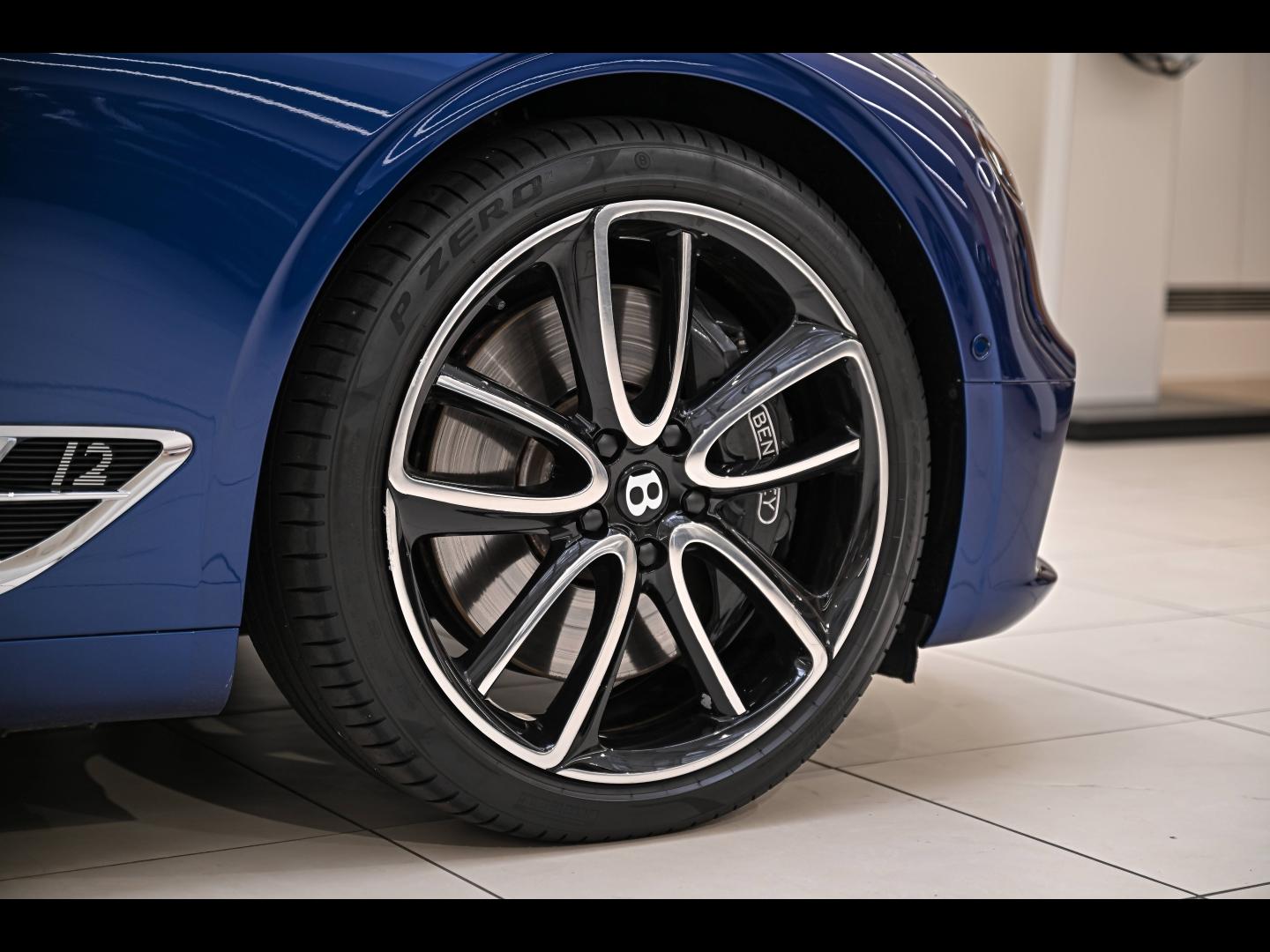 Voitures occasions BENTLEY Continental GT Base Paris
