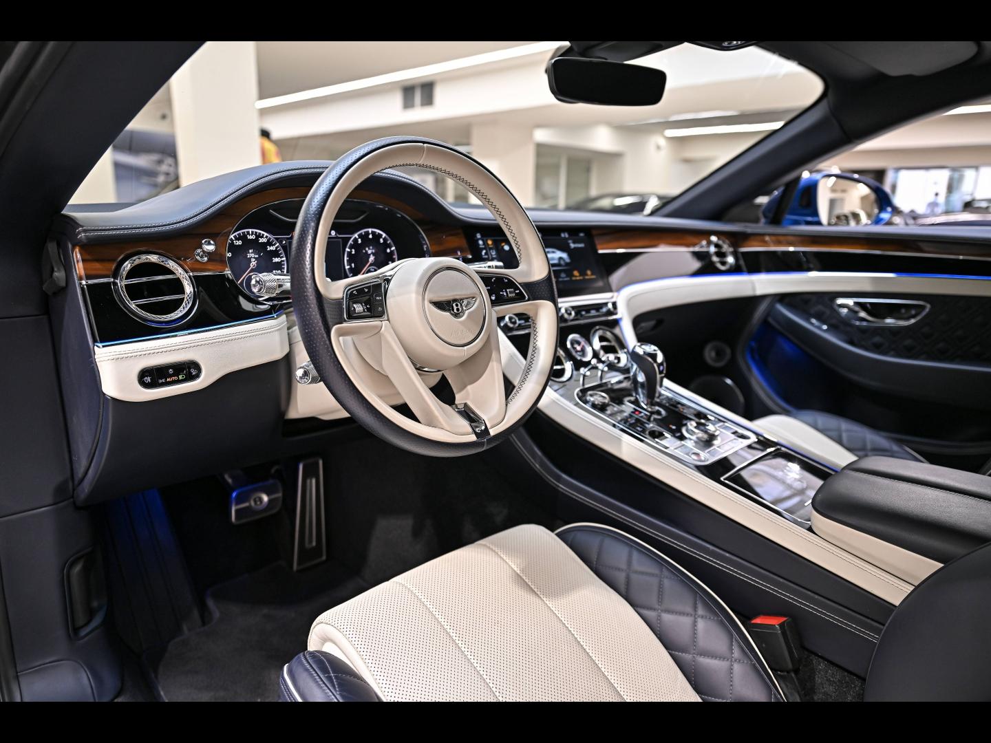 Voitures occasions BENTLEY Continental GT Base Paris
