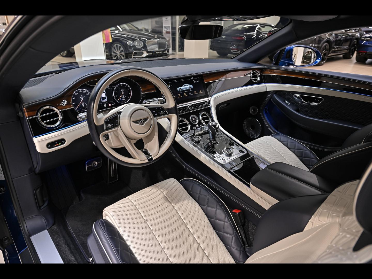 Voitures occasions BENTLEY Continental GT Base Paris