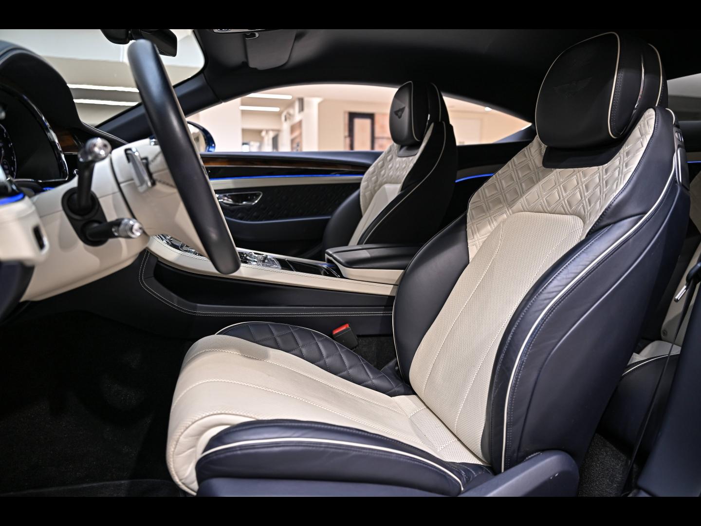 Voitures occasions BENTLEY Continental GT Base Paris