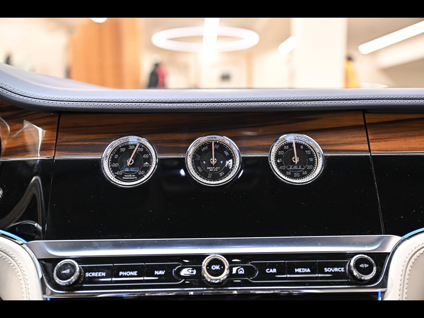 Voitures occasions BENTLEY Continental GT Base Paris