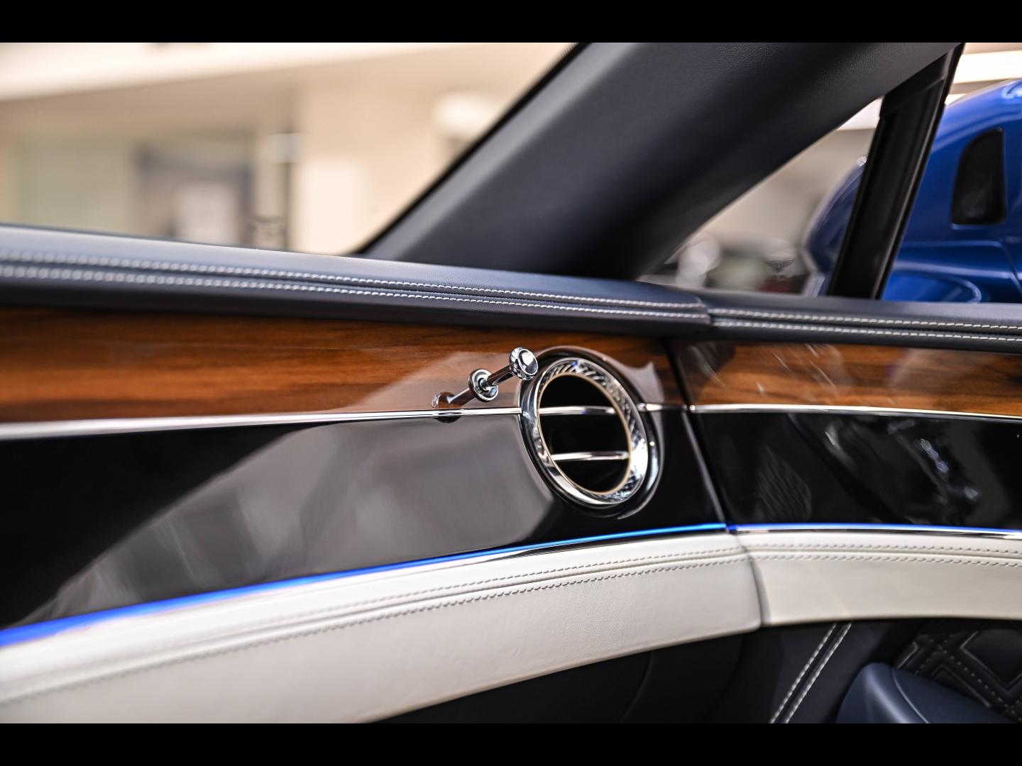 Voitures occasions BENTLEY Continental GT Base Paris