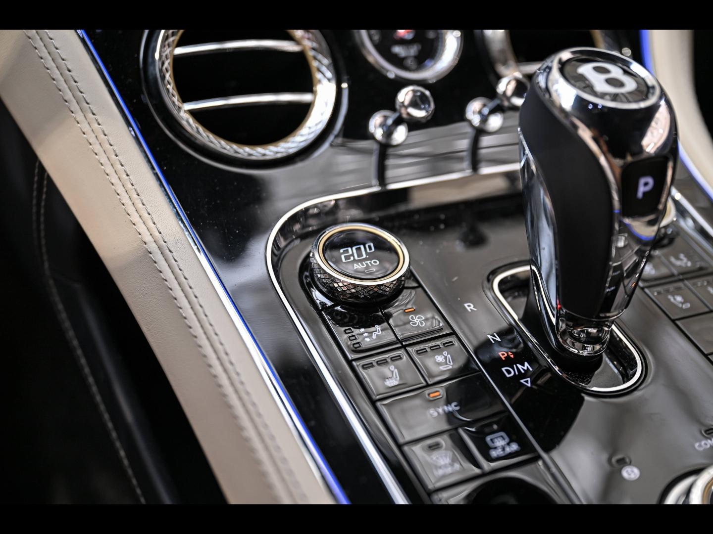 Voitures occasions BENTLEY Continental GT Base Paris