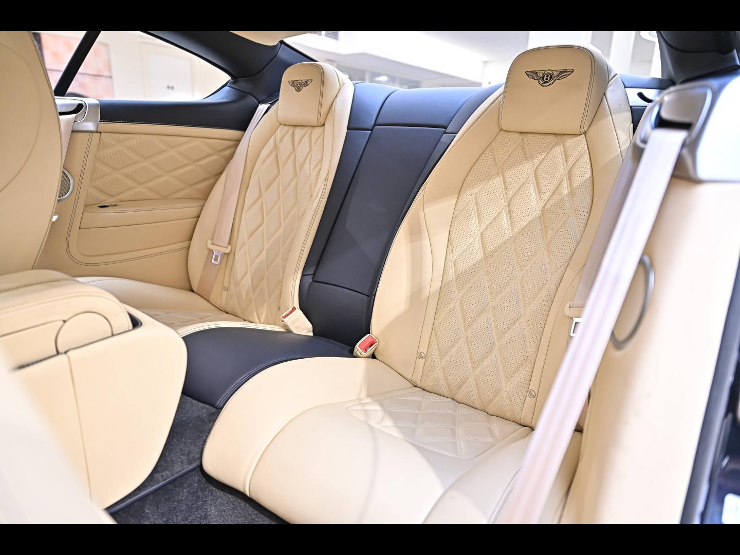 Voitures occasions BENTLEY Continental GT Base Paris