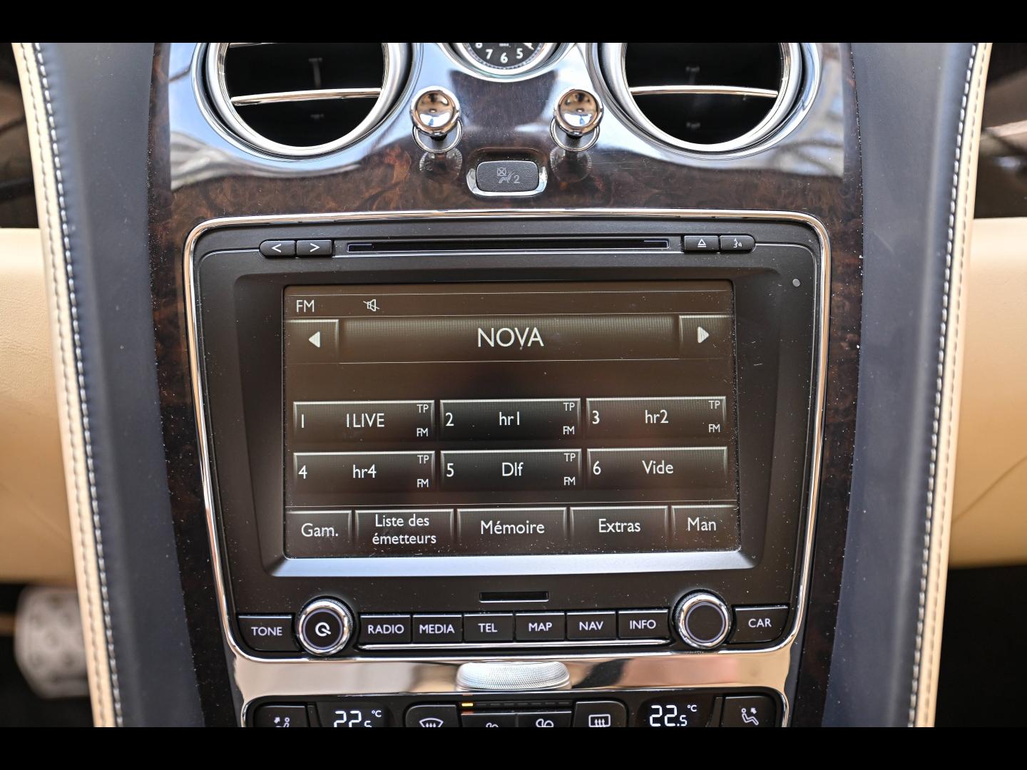 Voitures occasions BENTLEY Continental GT Base Paris