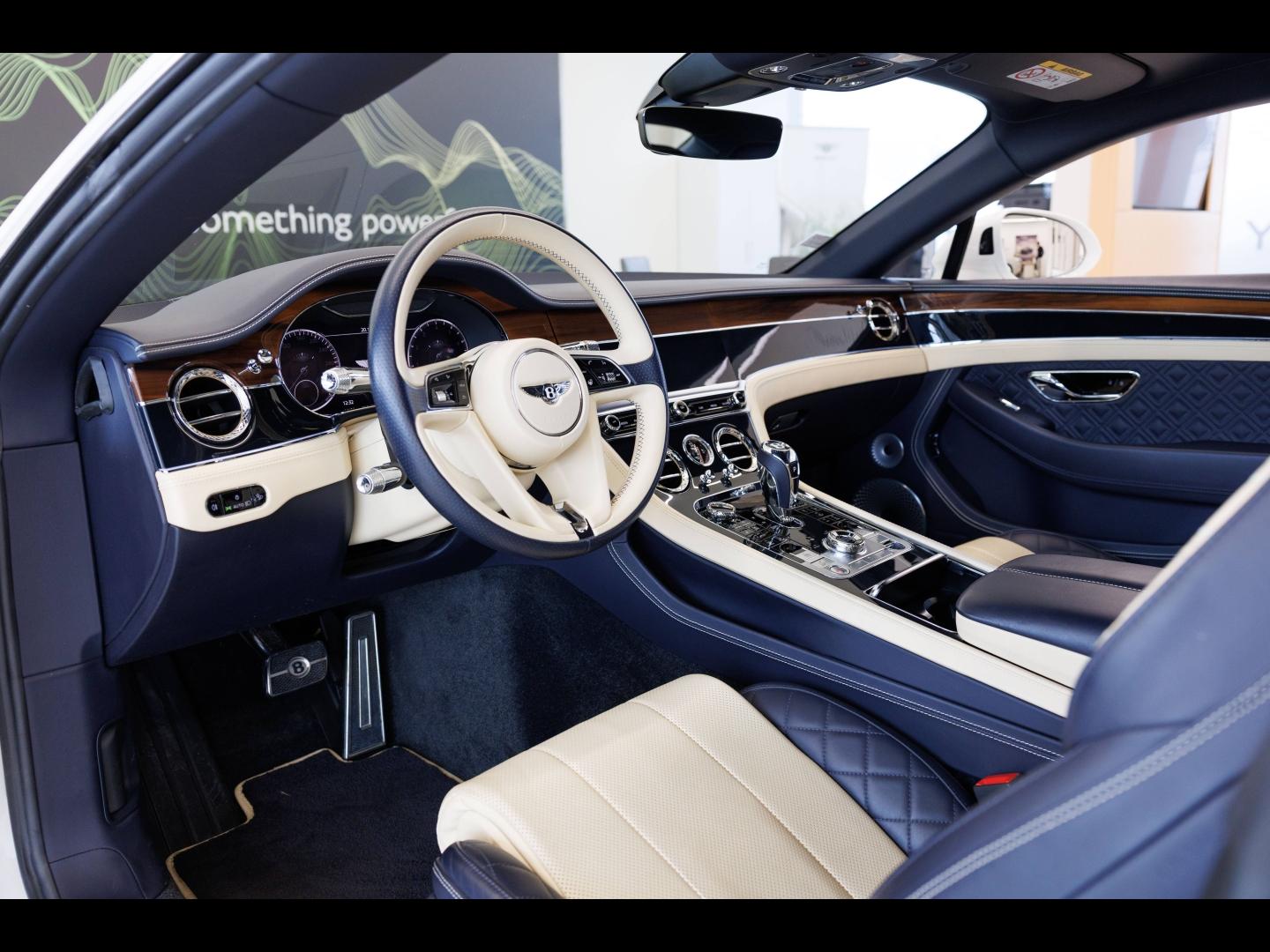 Voitures occasions BENTLEY Continental GT Base Paris
