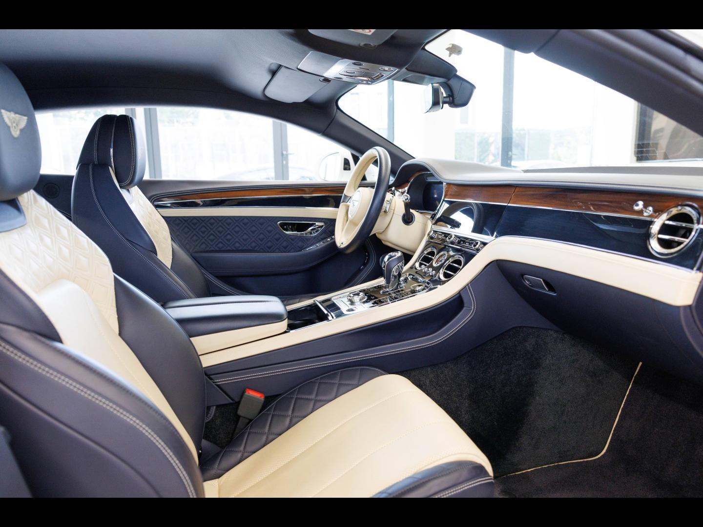 Voitures occasions BENTLEY Continental GT Base Paris