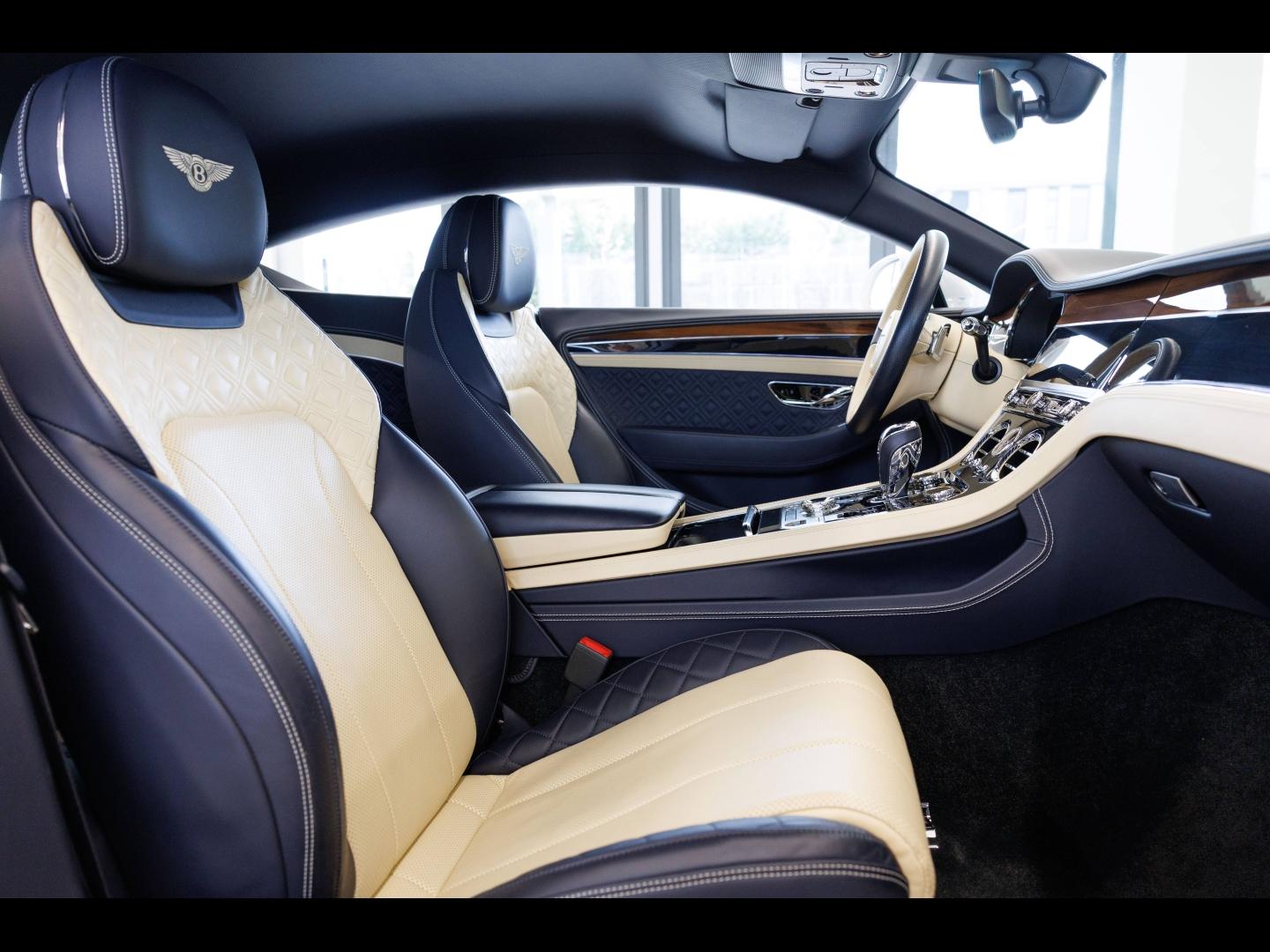 Voitures occasions BENTLEY Continental GT Base Paris