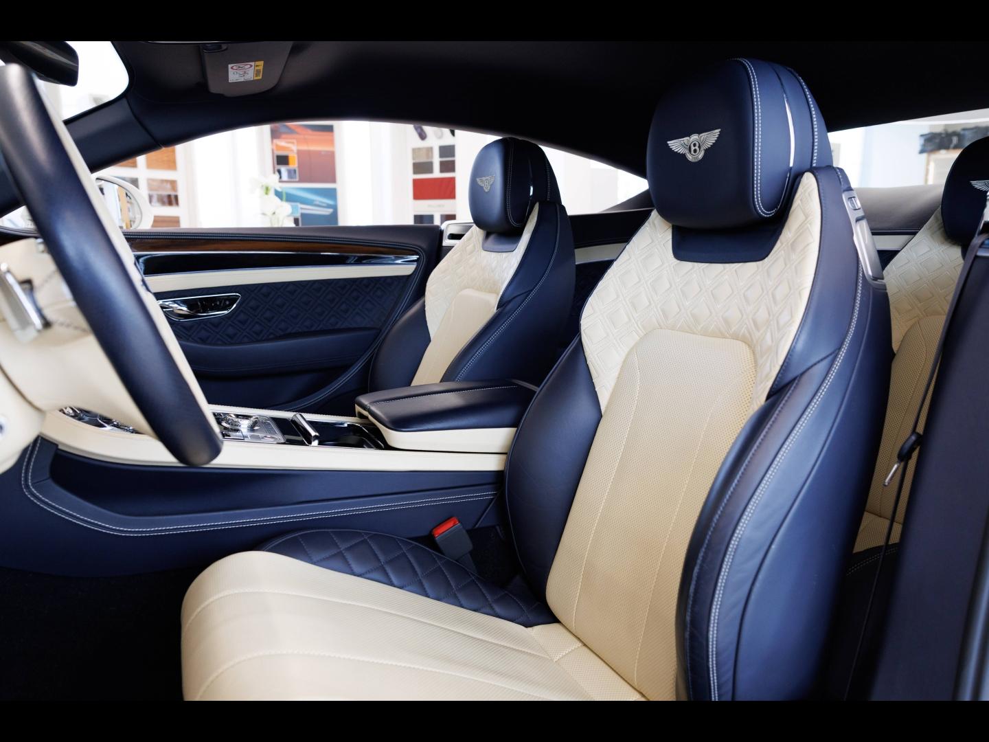 Voitures occasions BENTLEY Continental GT Base Paris