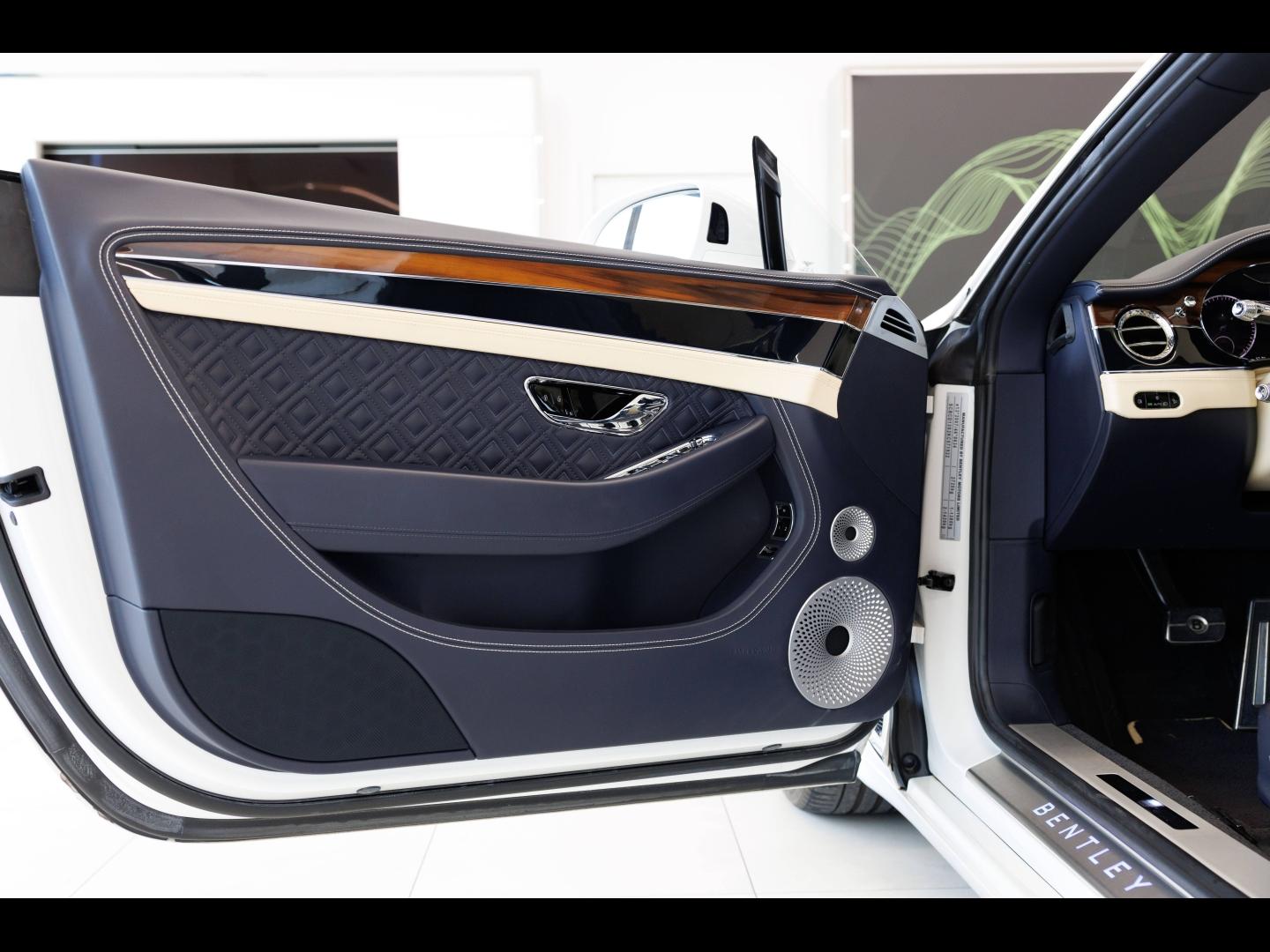 Voitures occasions BENTLEY Continental GT Base Paris
