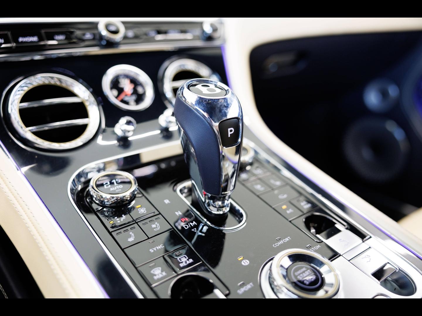 Voitures occasions BENTLEY Continental GT Base Paris
