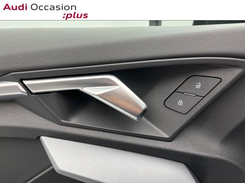 Voitures occasions VOLKSWAGEN ID.4 Life Max Cesson-Sévigné