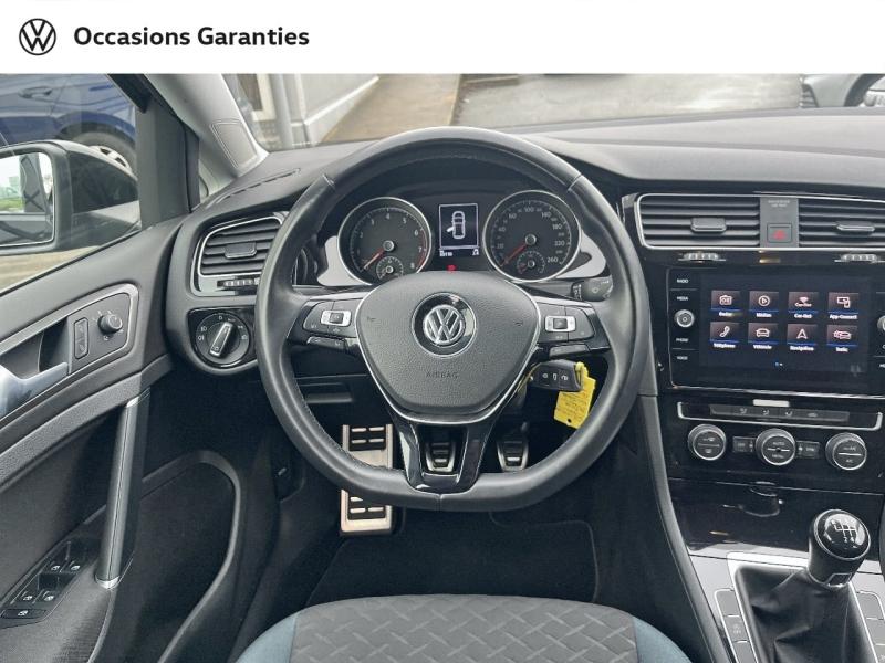 Voitures occasions VOLKSWAGEN GOLF IQ.Drive Cesson-Sévigné