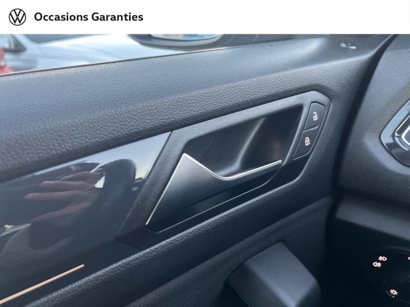 Voitures occasions VOLKSWAGEN T-ROC Carat Cesson-Sévigné