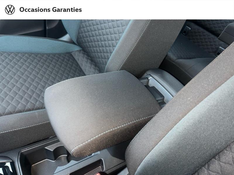 Voitures occasions VOLKSWAGEN T-ROC IQ.Drive Cesson-Sévigné