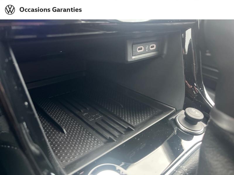 Voitures occasions VOLKSWAGEN T-CROSS R-Line Cesson-Sévigné