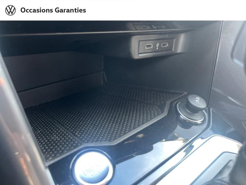 Voitures occasions VOLKSWAGEN T-ROC Carat Cesson-Sévigné
