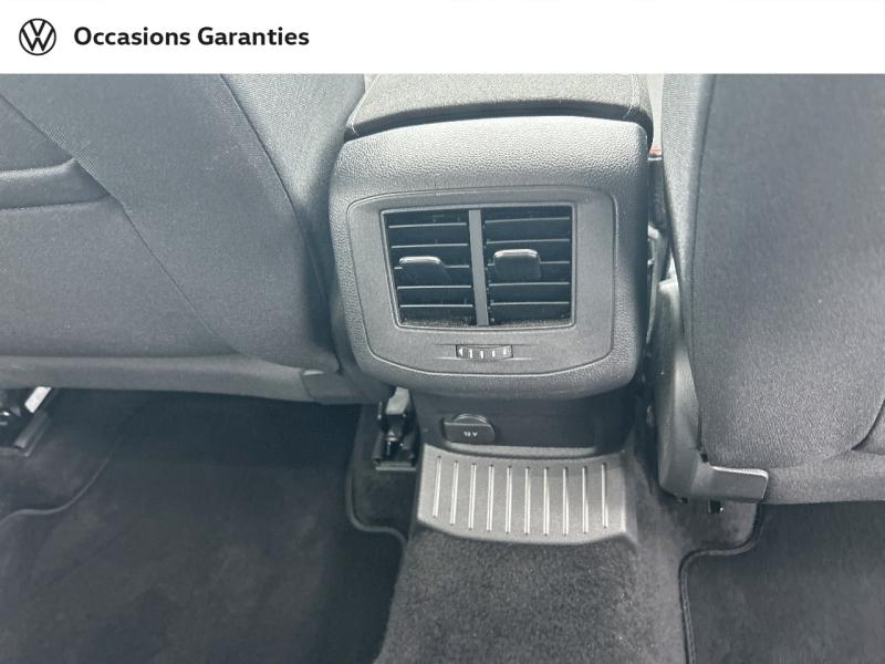 Voitures occasions VOLKSWAGEN T-ROC IQ.Drive Cesson-Sévigné