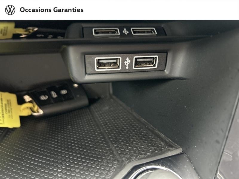 Voitures occasions VOLKSWAGEN T-ROC IQ.Drive Cesson-Sévigné