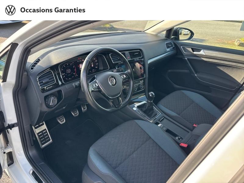 Voitures occasions VOLKSWAGEN GOLF IQ.Drive Cesson-Sévigné
