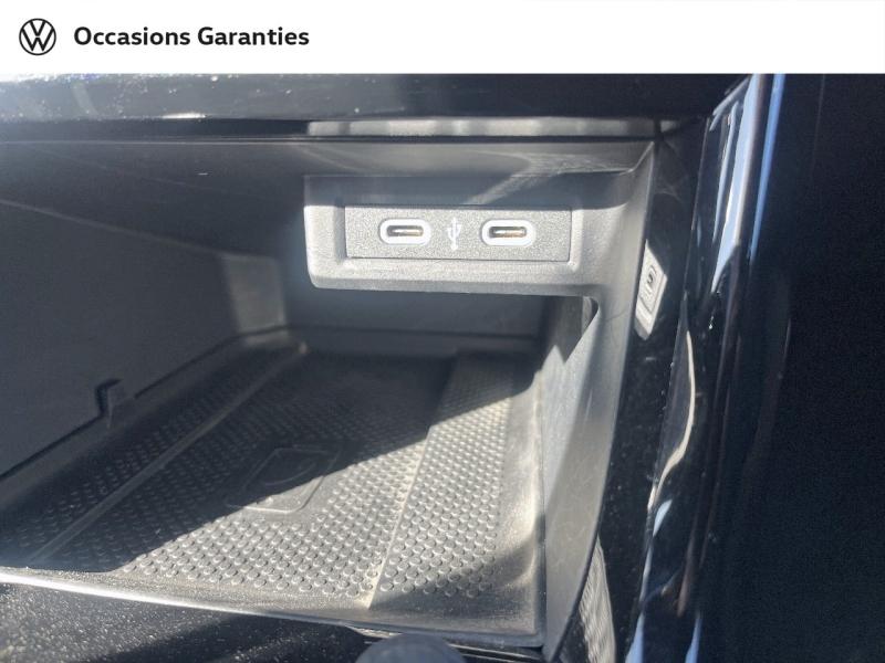 Voitures occasions VOLKSWAGEN T-CROSS R-Line Cesson-Sévigné