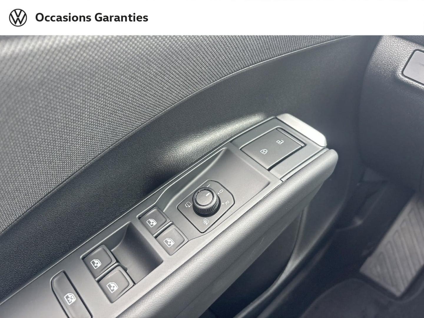 Voitures occasions VOLKSWAGEN T-ROC Life Saint-Grégoire