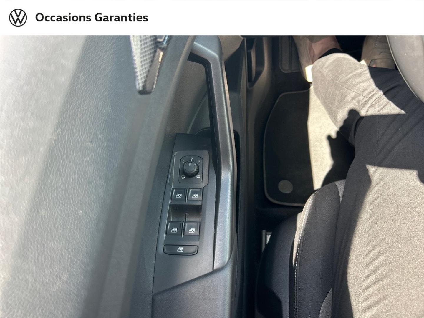Voitures occasions VOLKSWAGEN T-CROSS VW Edition Cesson-Sévigné
