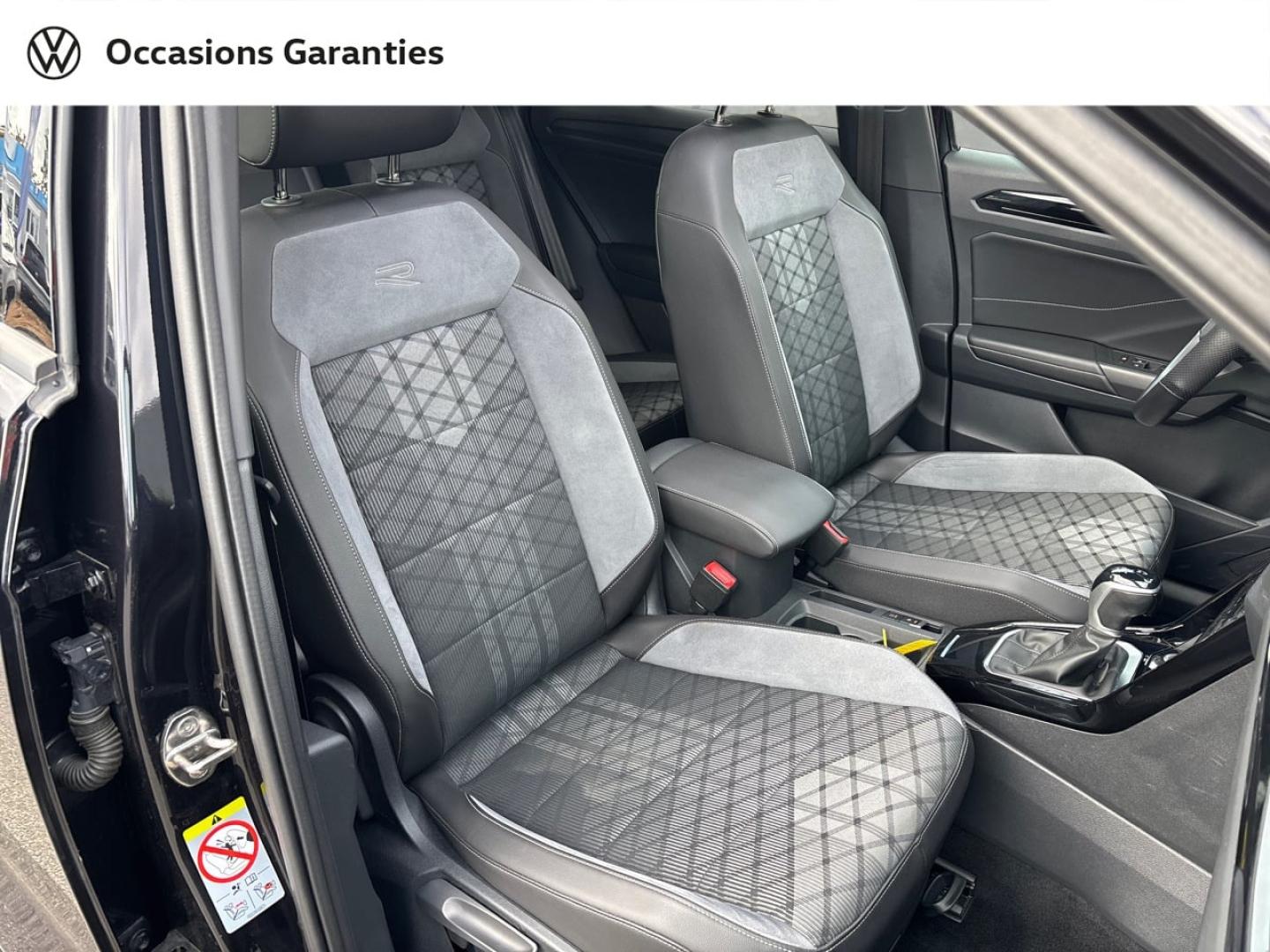 Voitures occasions VOLKSWAGEN T-ROC R-Line Saint-Grégoire