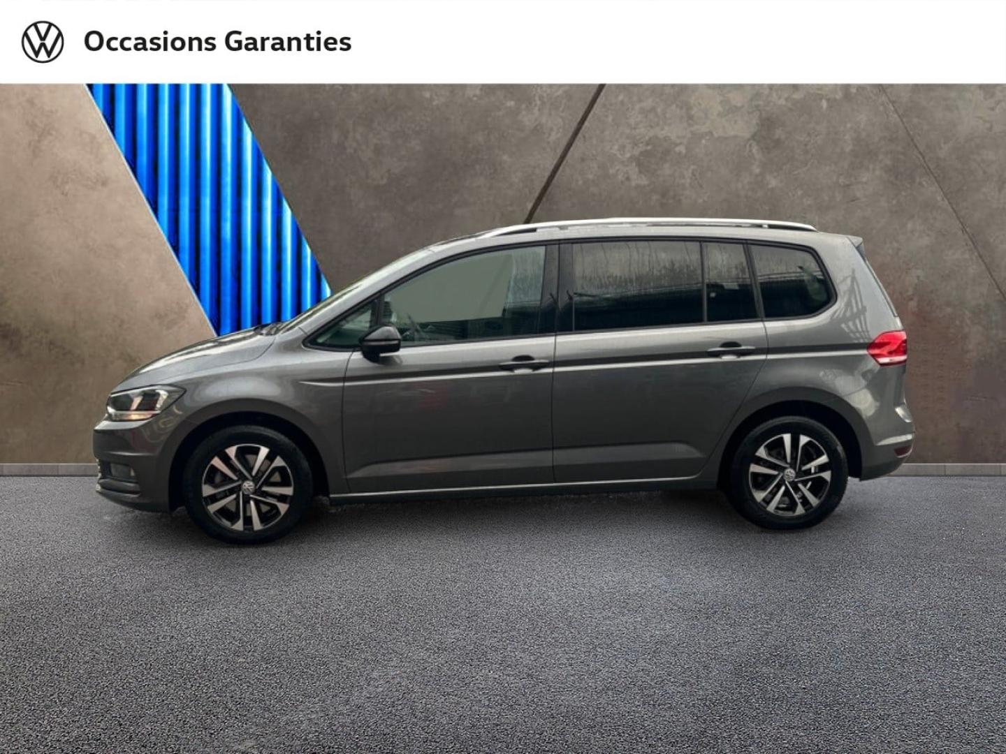 Voitures occasions VOLKSWAGEN TOURAN IQ.Drive Cesson-Sévigné
