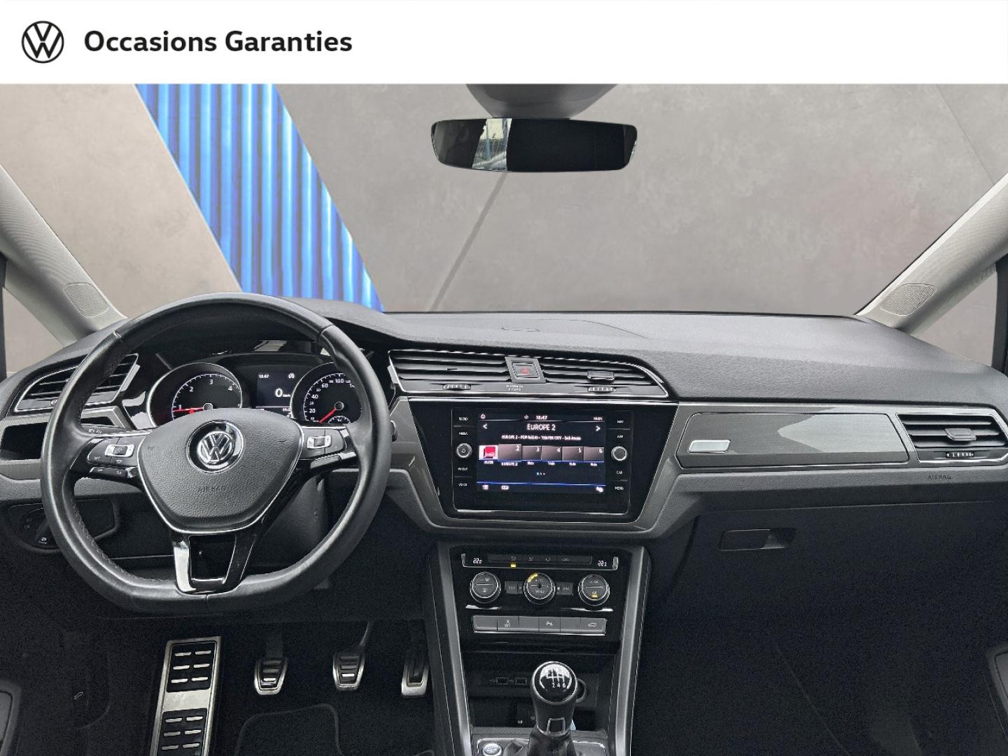 Voitures occasions VOLKSWAGEN TOURAN IQ.Drive Cesson-Sévigné