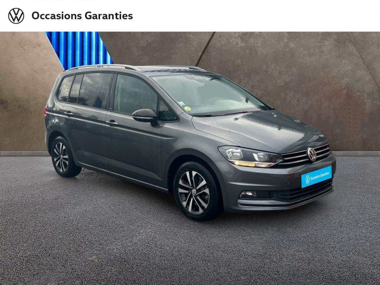 Voitures occasions VOLKSWAGEN TOURAN IQ.Drive Cesson-Sévigné