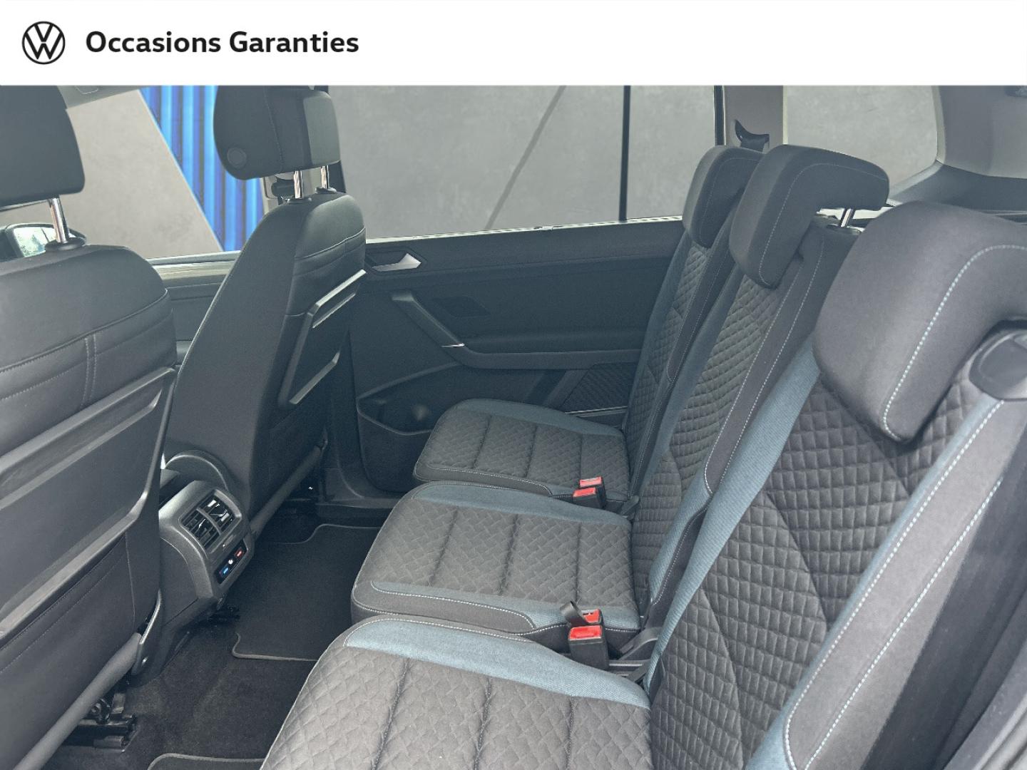 Voitures occasions VOLKSWAGEN TOURAN IQ.Drive Cesson-Sévigné