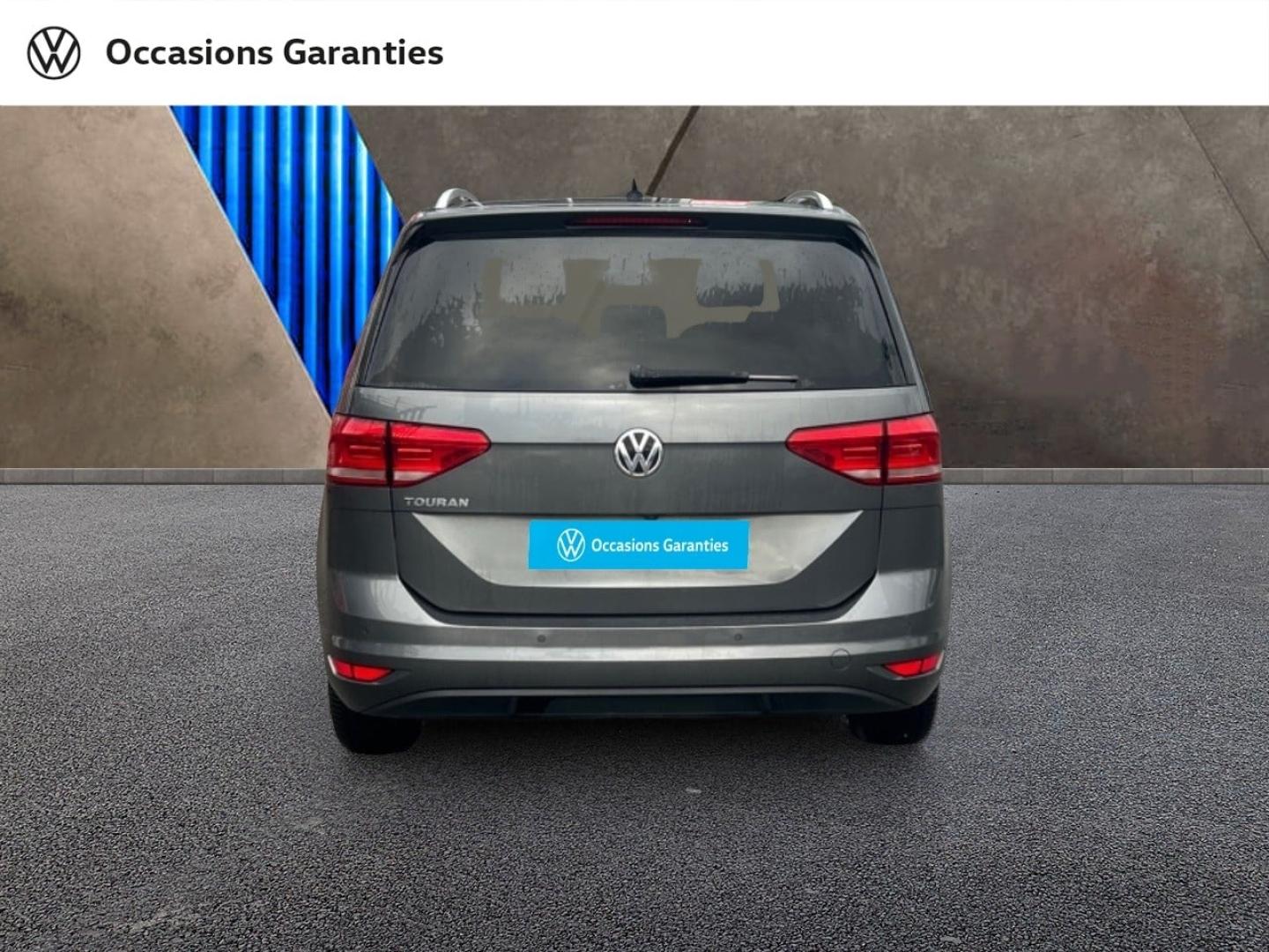 Voitures occasions VOLKSWAGEN TOURAN IQ.Drive Cesson-Sévigné