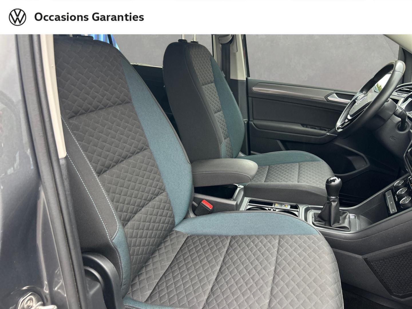 Voitures occasions VOLKSWAGEN TOURAN IQ.Drive Cesson-Sévigné