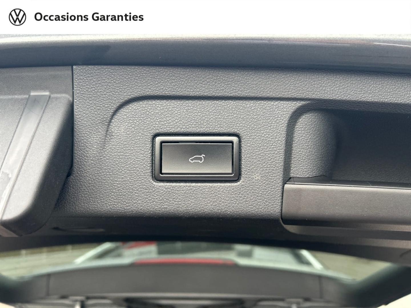 Voitures occasions VOLKSWAGEN TOURAN IQ.Drive Cesson-Sévigné