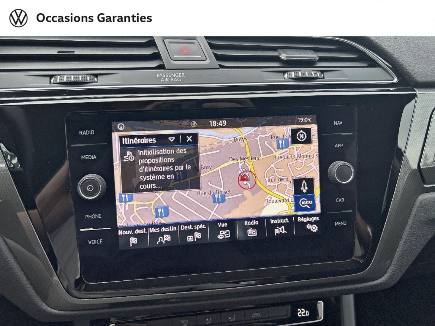Voitures occasions VOLKSWAGEN TOURAN IQ.Drive Cesson-Sévigné