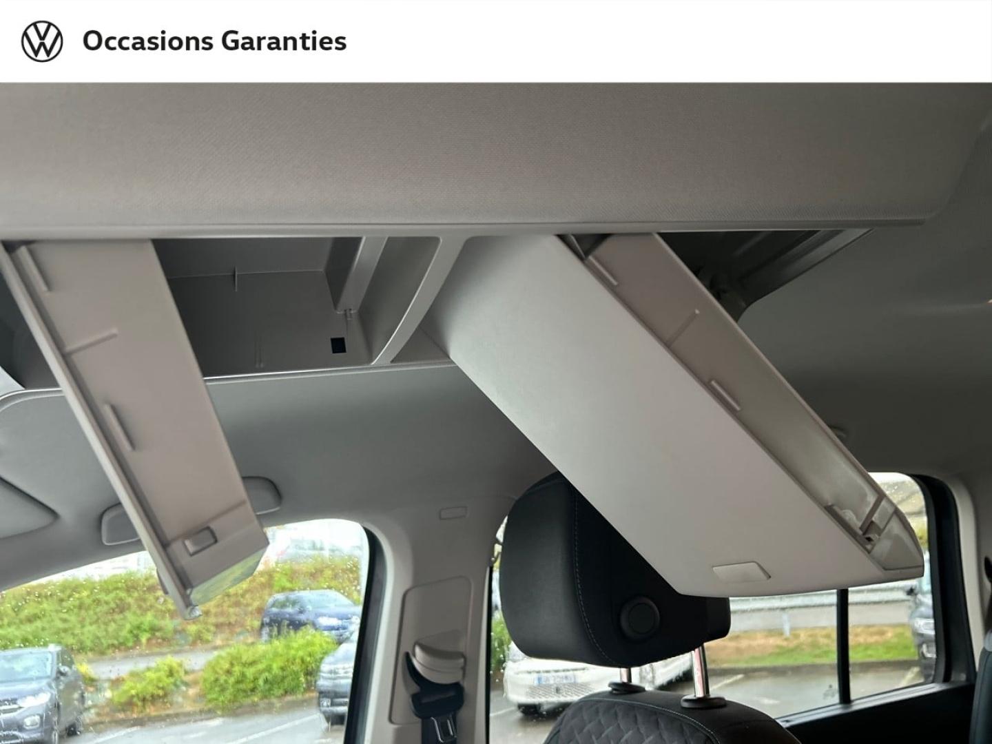 Voitures occasions VOLKSWAGEN TOURAN IQ.Drive Cesson-Sévigné