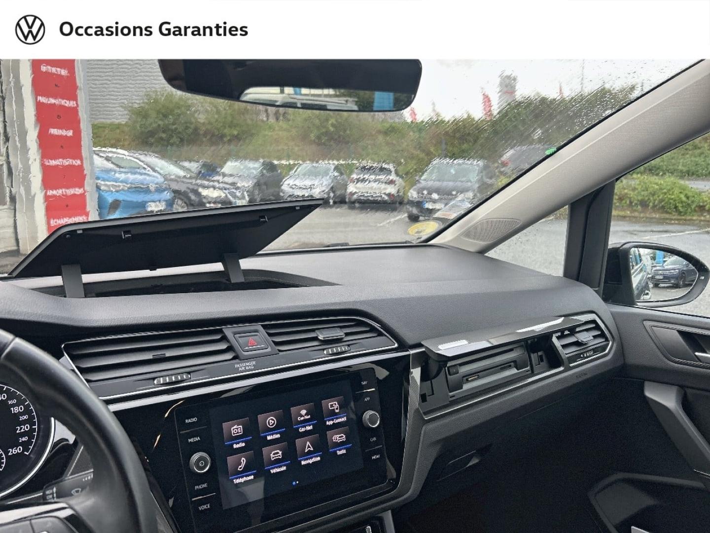 Voitures occasions VOLKSWAGEN TOURAN IQ.Drive Cesson-Sévigné
