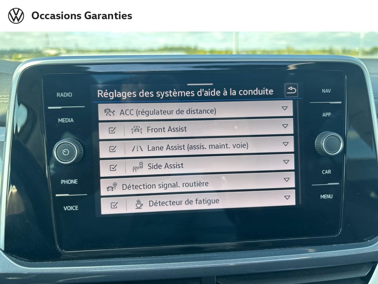Voitures occasions VOLKSWAGEN T-ROC Style Exclusive Cesson-Sévigné