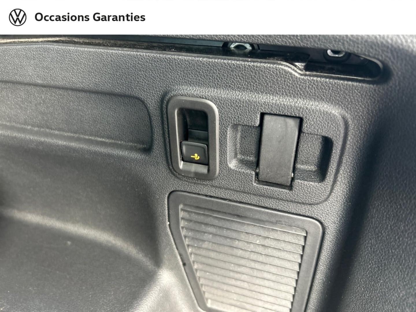 Voitures occasions VOLKSWAGEN TOURAN Active Cesson-Sévigné