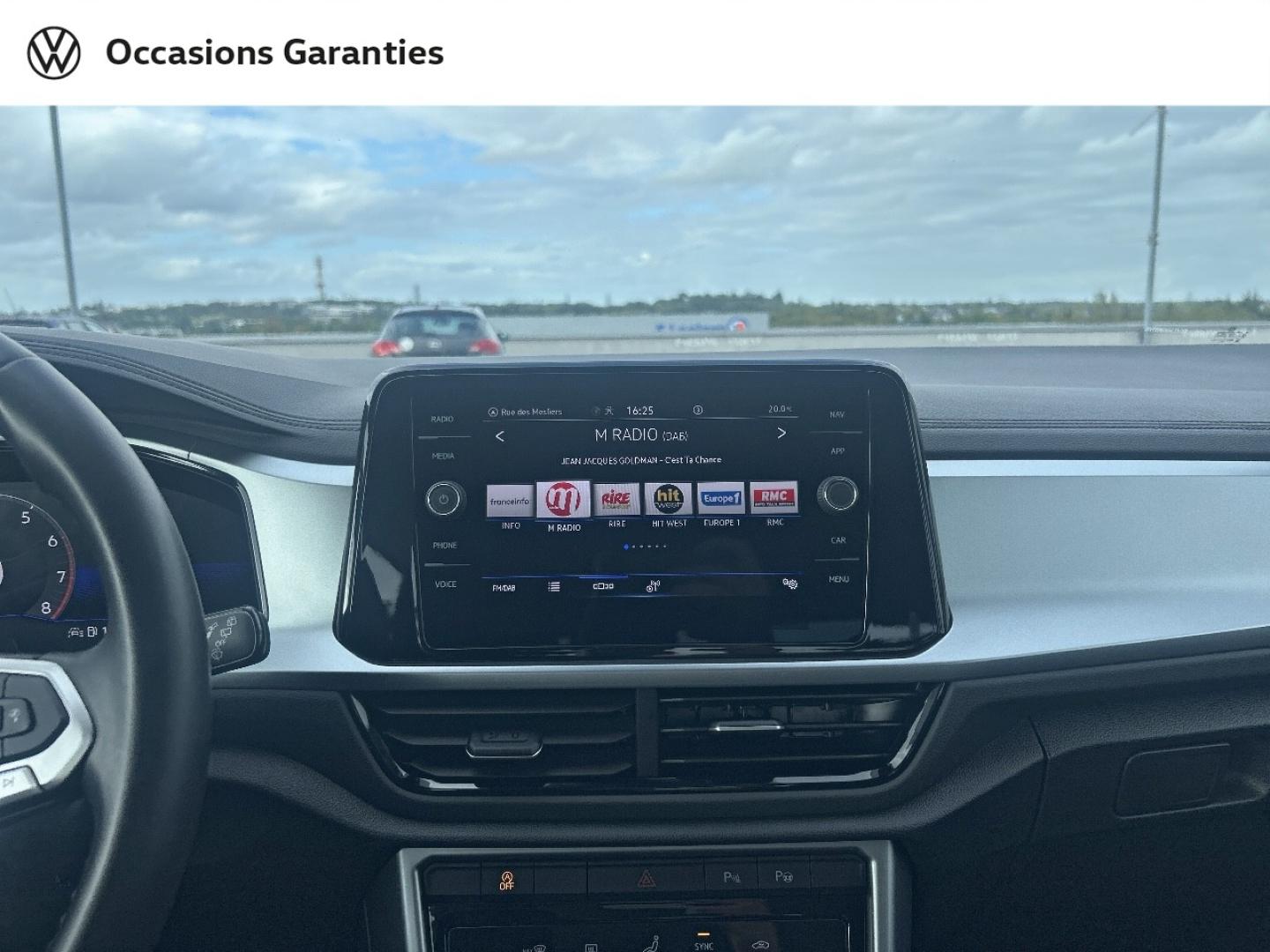 Voitures occasions VOLKSWAGEN T-ROC Life Plus Cesson-Sévigné